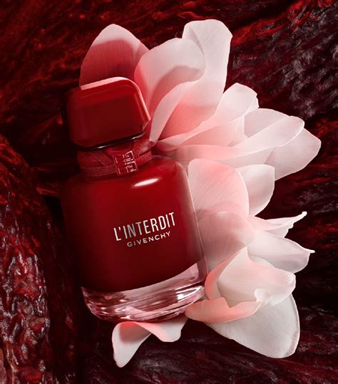 l'interdit Givenchy rouge ultime